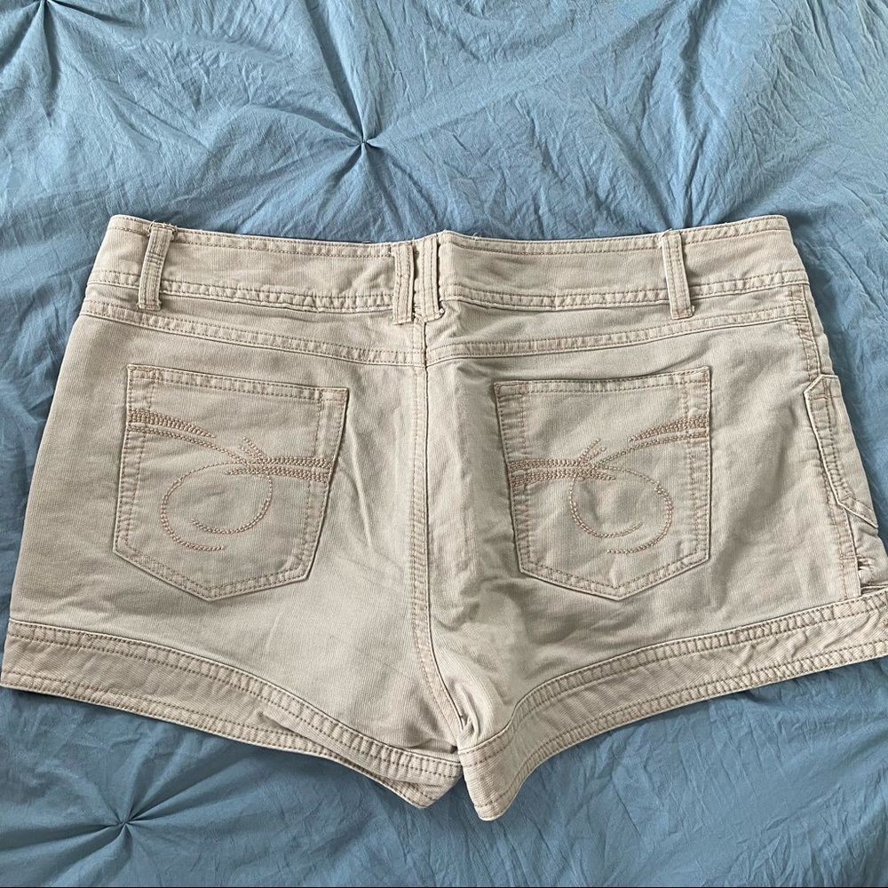 SO Tan Shorts - Size 15